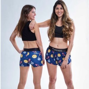 Women's Crypto 1.5" Split Shorts